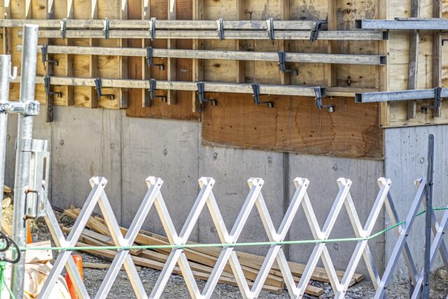 ZAM®角パイプのめっき構造と建築・自動車分野での活用シーン